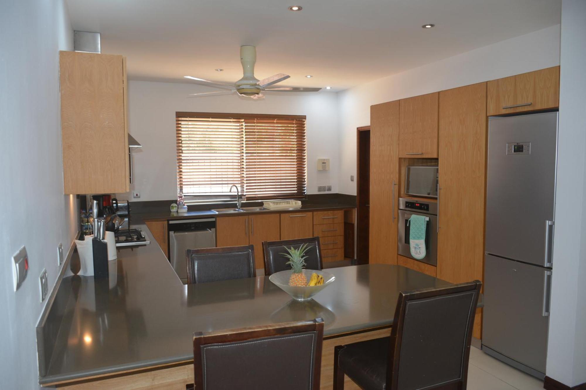 Olana Blue - Beachfront Apartment Rivière Noire エクステリア 写真