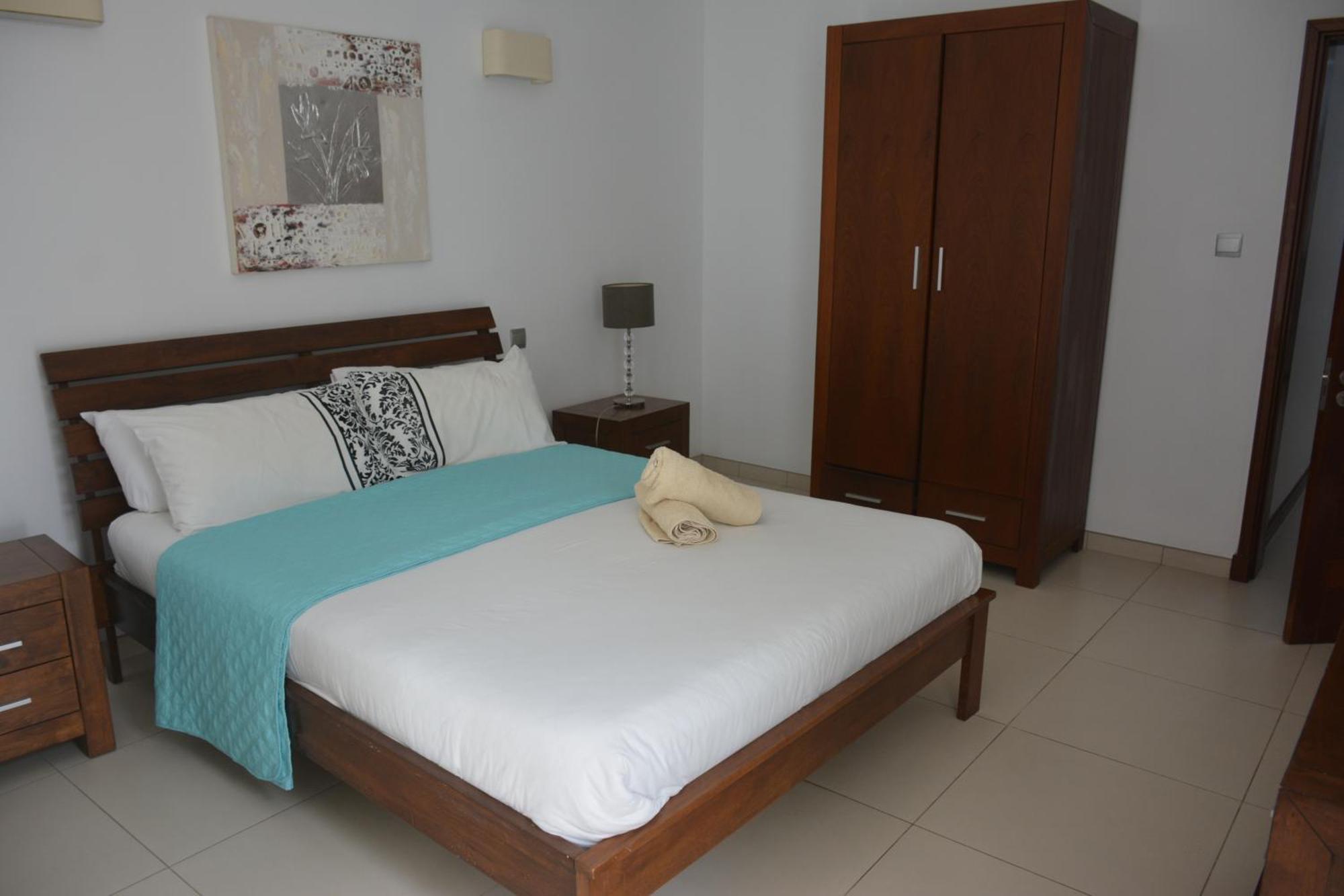 Olana Blue - Beachfront Apartment Rivière Noire エクステリア 写真